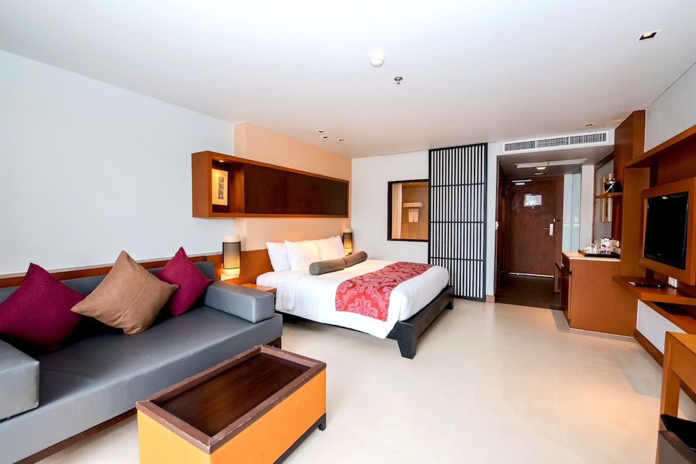 Ashlee Hub Hotel Patong 42/66