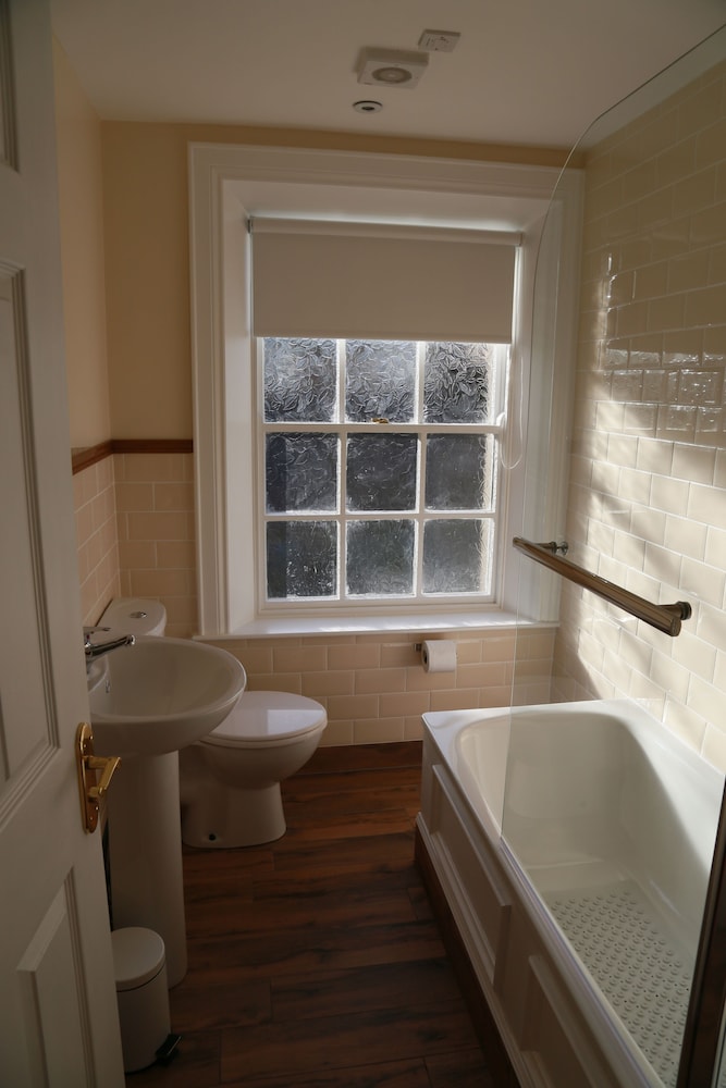Number 8 The Townhouse 26/38