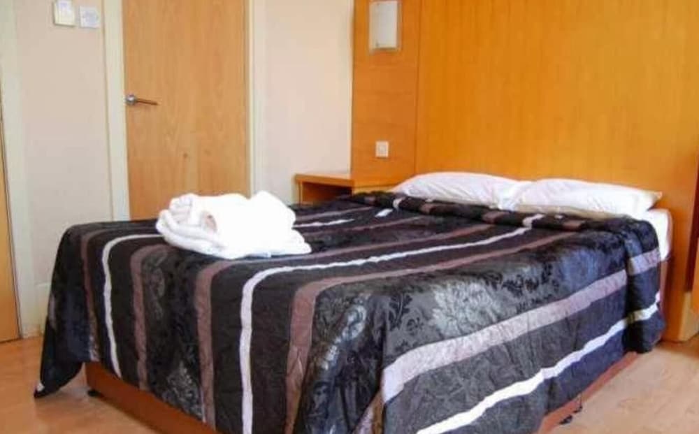 Berkeley Court Hotel 18/33
