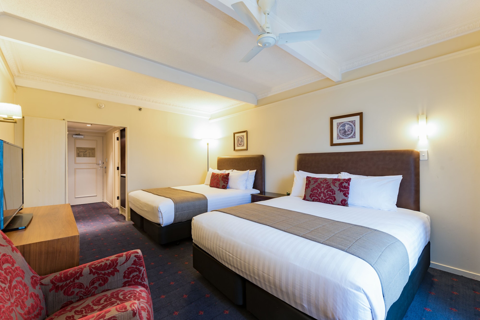 غرفة قياسية بسريرين كوين، Distinction Rotorua Hotel & Conference Centre 3/3