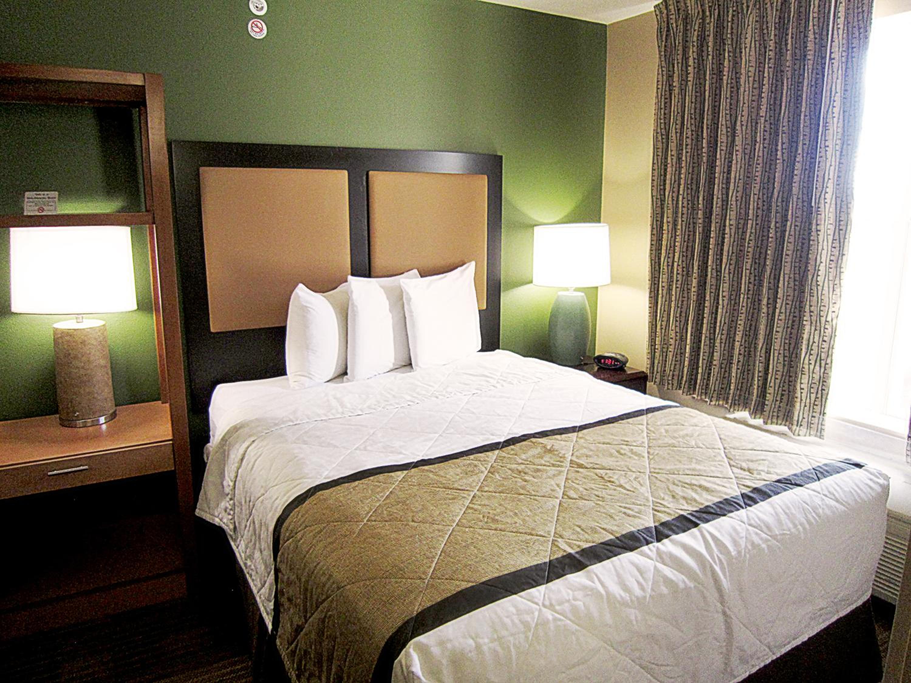 استوديو بسرير كوين، Sonesta Simply Suites Stafford 3/10
