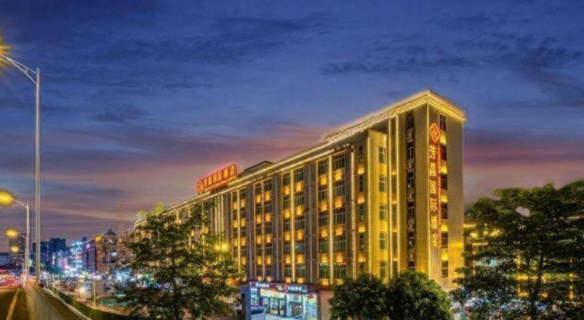 Vienna International Hotel (Guangzhou Tianhe Olympic Sports Dongpu) 2/49