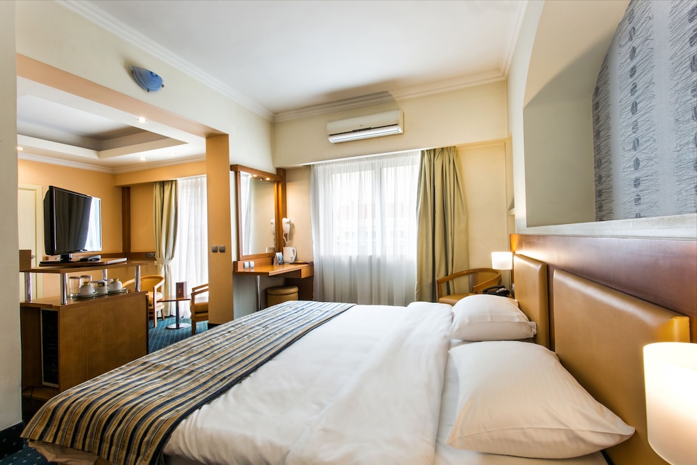 Athens Cypria Hotel 14/47