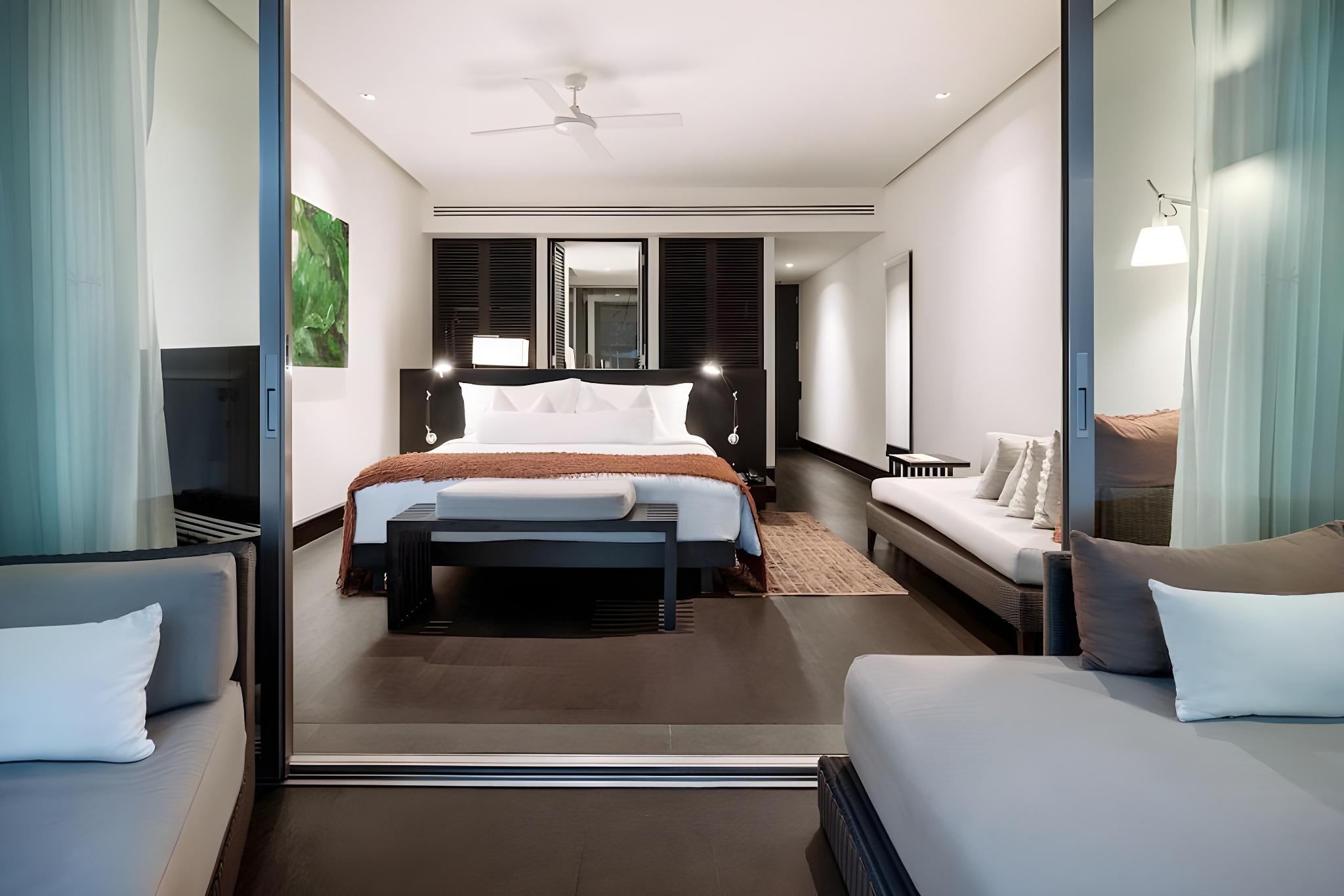 Lagoon, Deluxe, King Bed