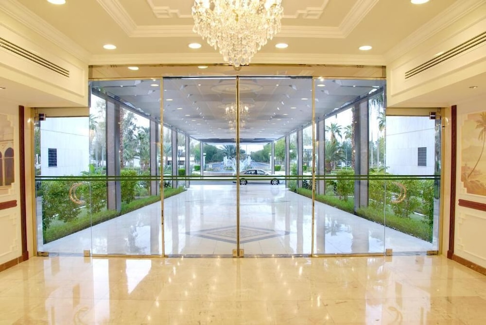 فندق المدينة مريديان(Le Meridien Medina) 50/60