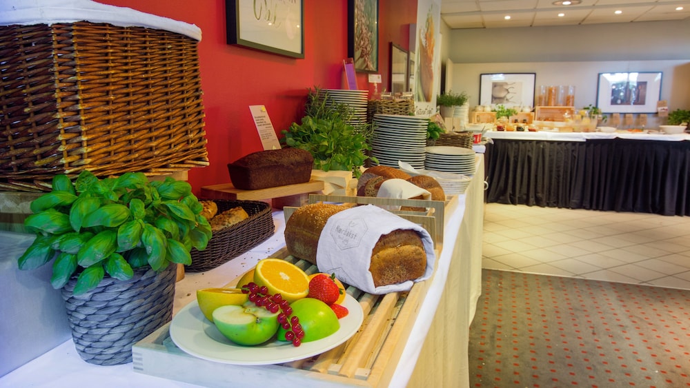 Park Inn By Radisson Oslo Airport Hotel West 56/75