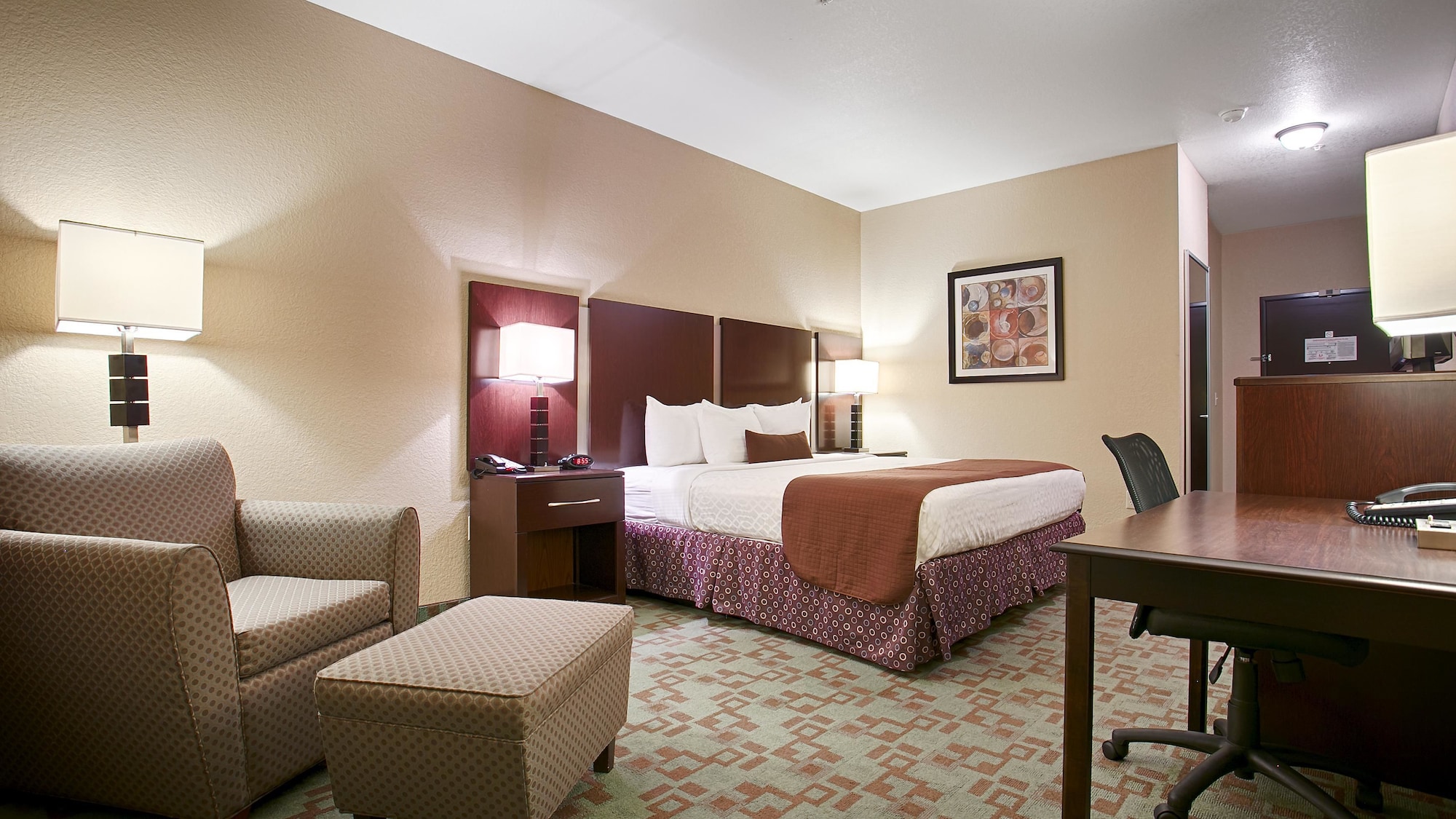 Standard, King Bed, Accessible, Best Western Plus Eastgate Inn & Suites 3/6