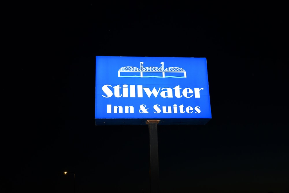 Stillwater Inn Suites 30/50