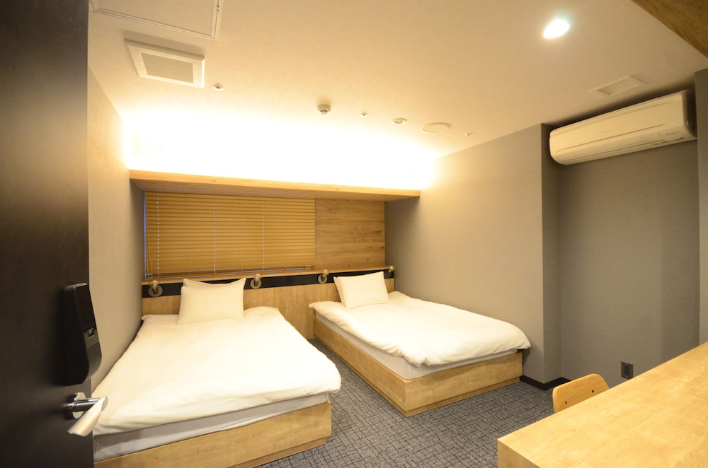 First Cabin Midousuji Namba Gender Specific 12/46