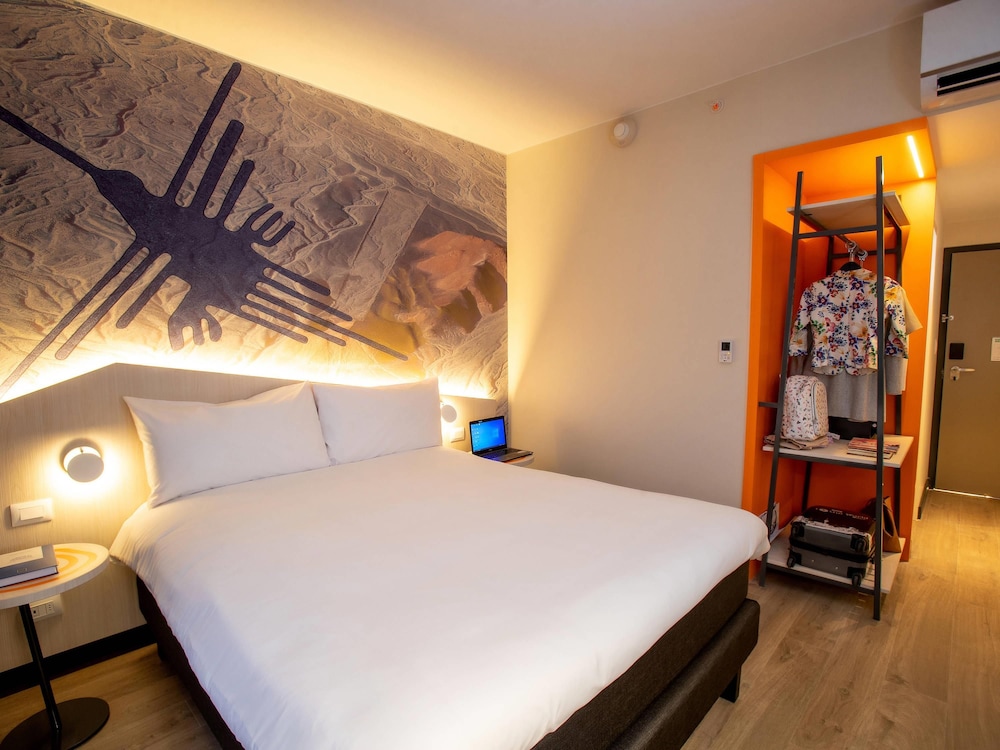 Ibis Styles Lima Benavides Miraflores 12/48