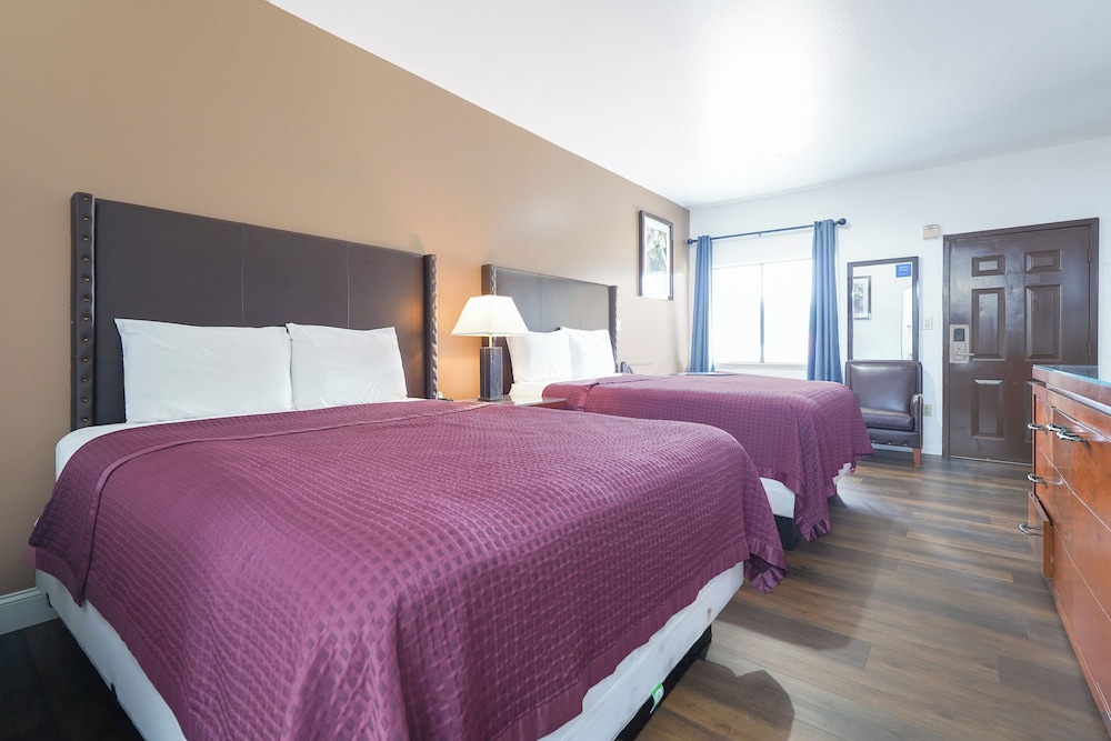 Budget inn by Oyo San Augustine 28/70