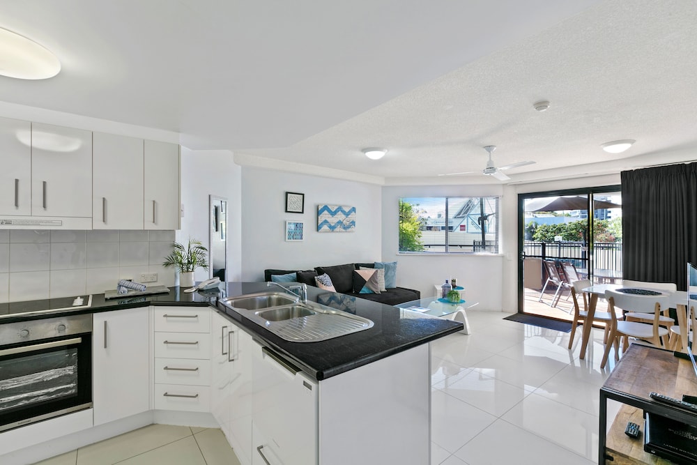 Caribbean Resort 50/70