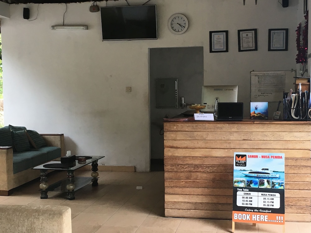 Bintang Bungalow 14/61