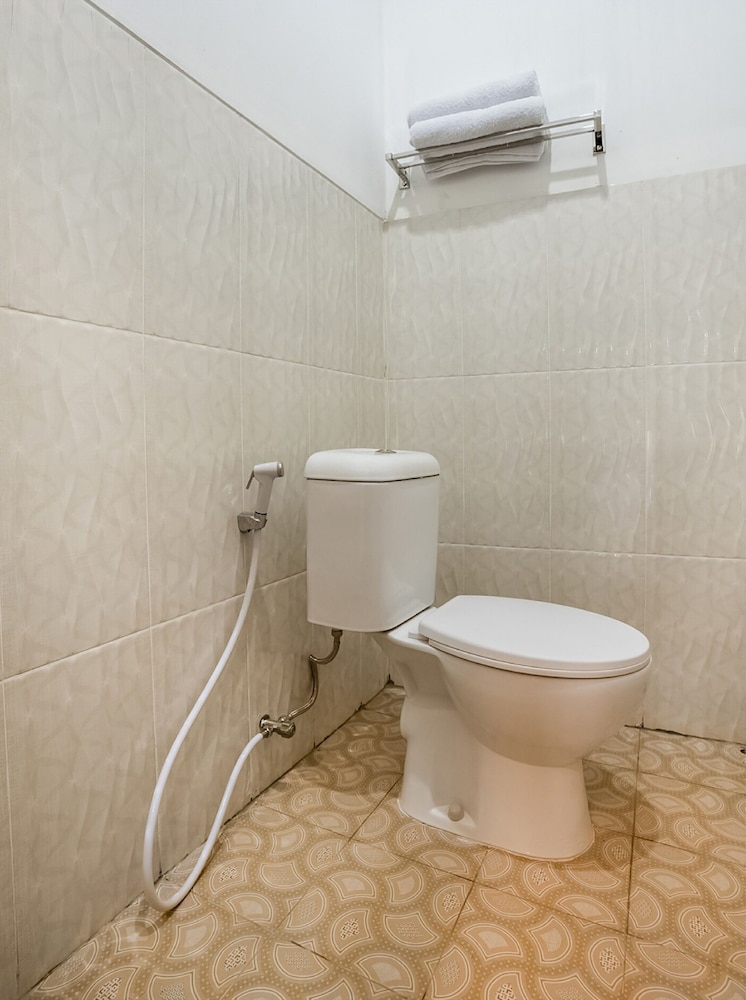 Super OYO Capital O 3463 Cimahi Guest House 15/16