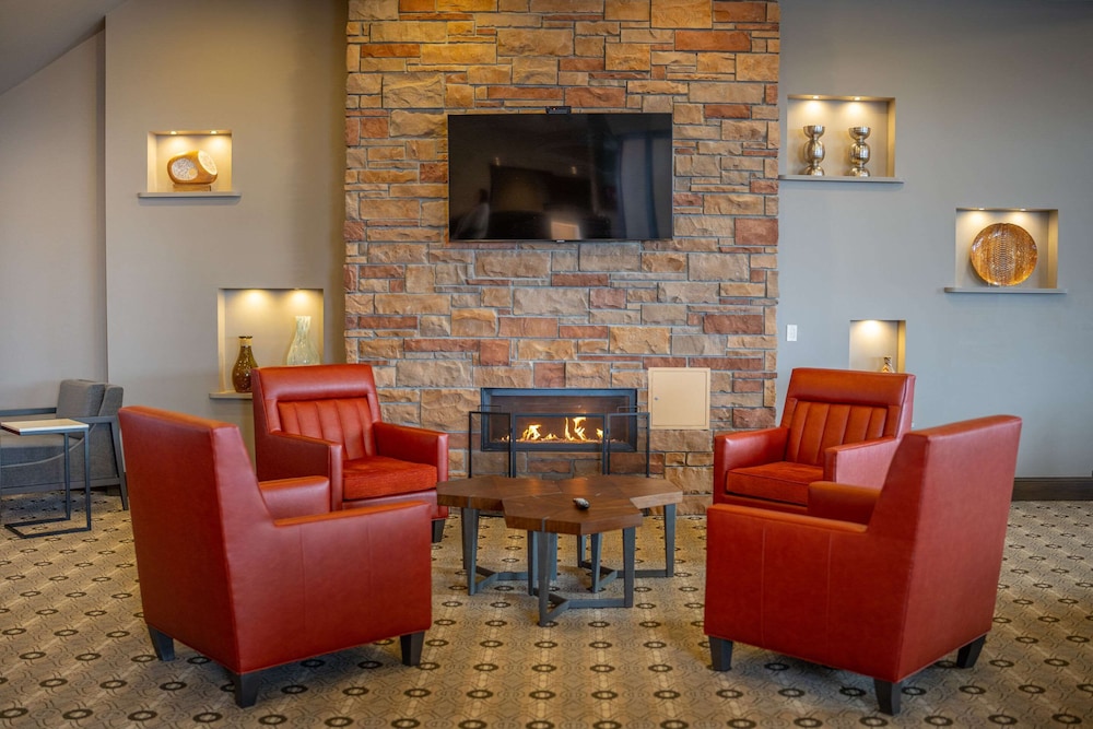 Country Inn and Suites By Radisson Bemidji MN 24/42