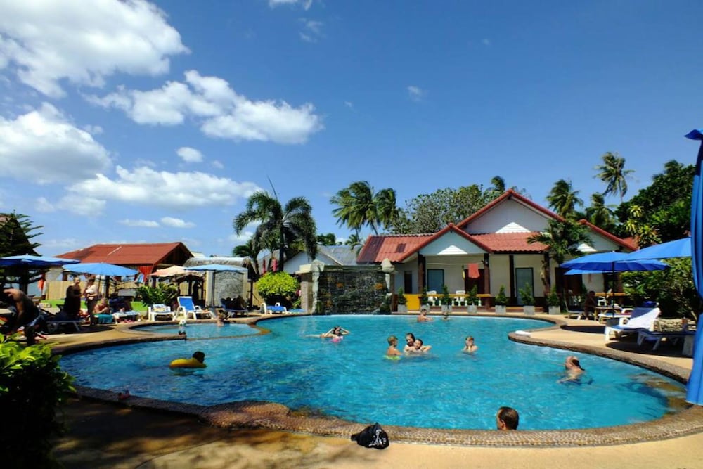 BLUE ANDAMAN LANTA RESORT 61/71