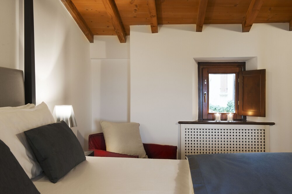 Hotel del Porto 42/61