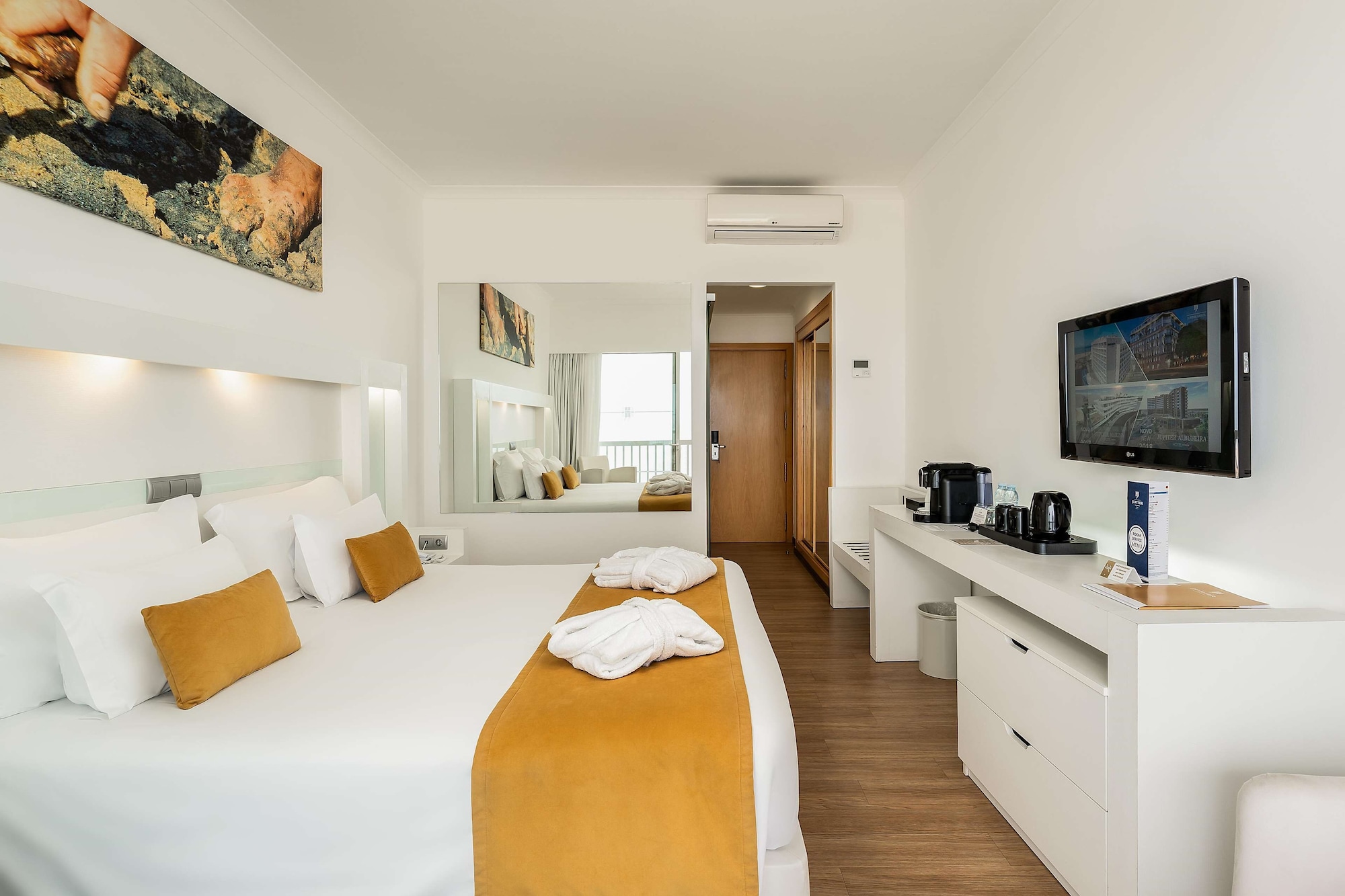 غرفة ديلوكس بسرير كوين بإطلالة على البحر، Jupiter Algarve Hotel 3/7