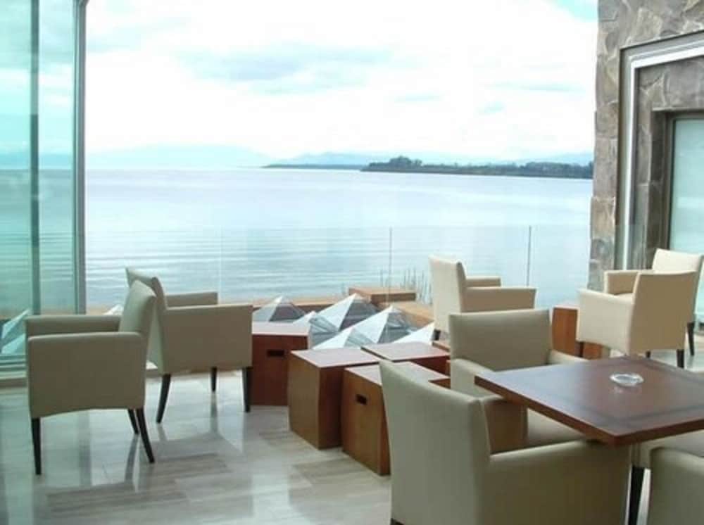 Hotel Dreams de los Volcanes -Puerto Varas 32/35