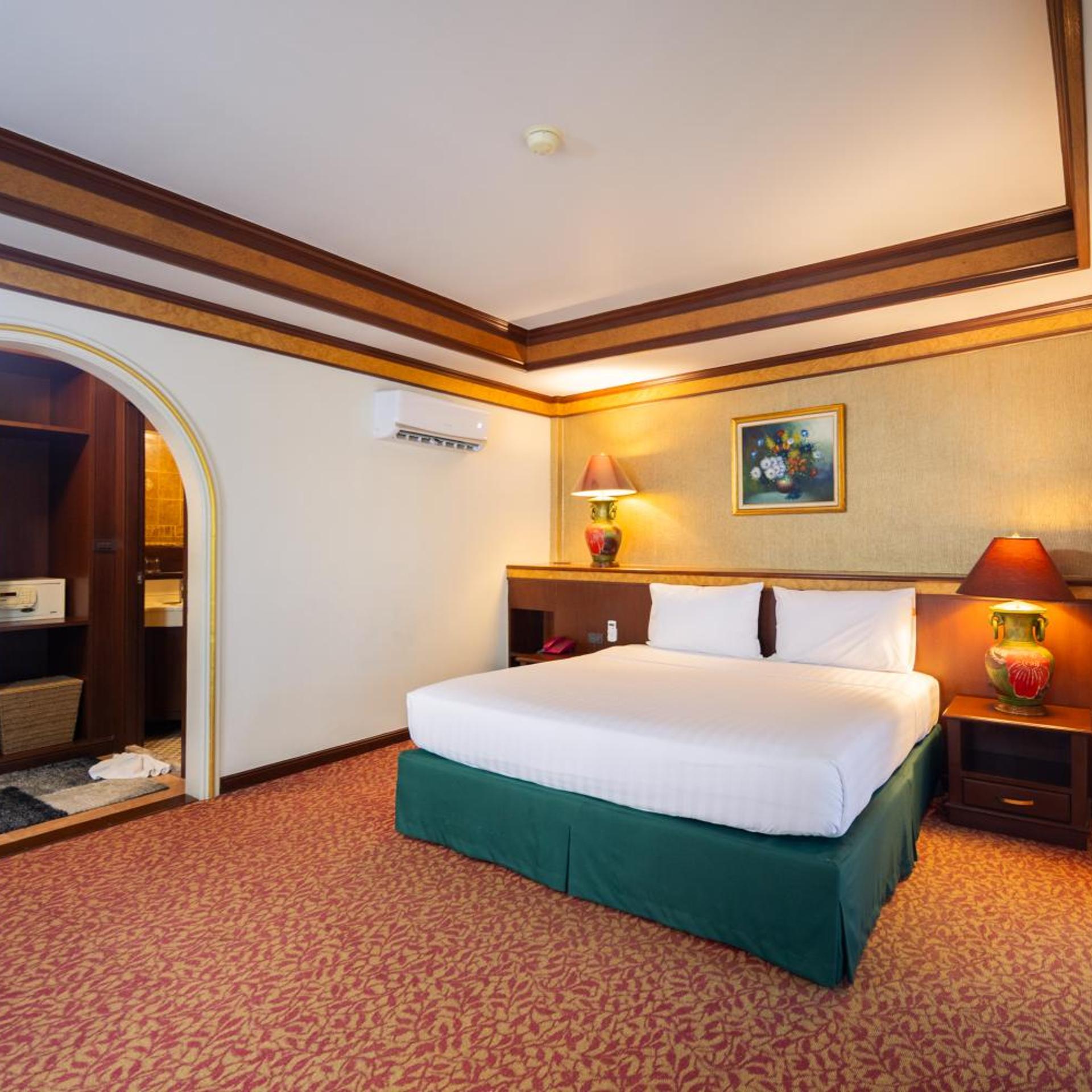 جناح ديلوكس، Erawan Hotel 3/9