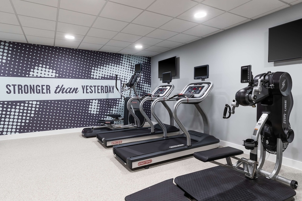 Hampton By Hilton Torquay 27/63