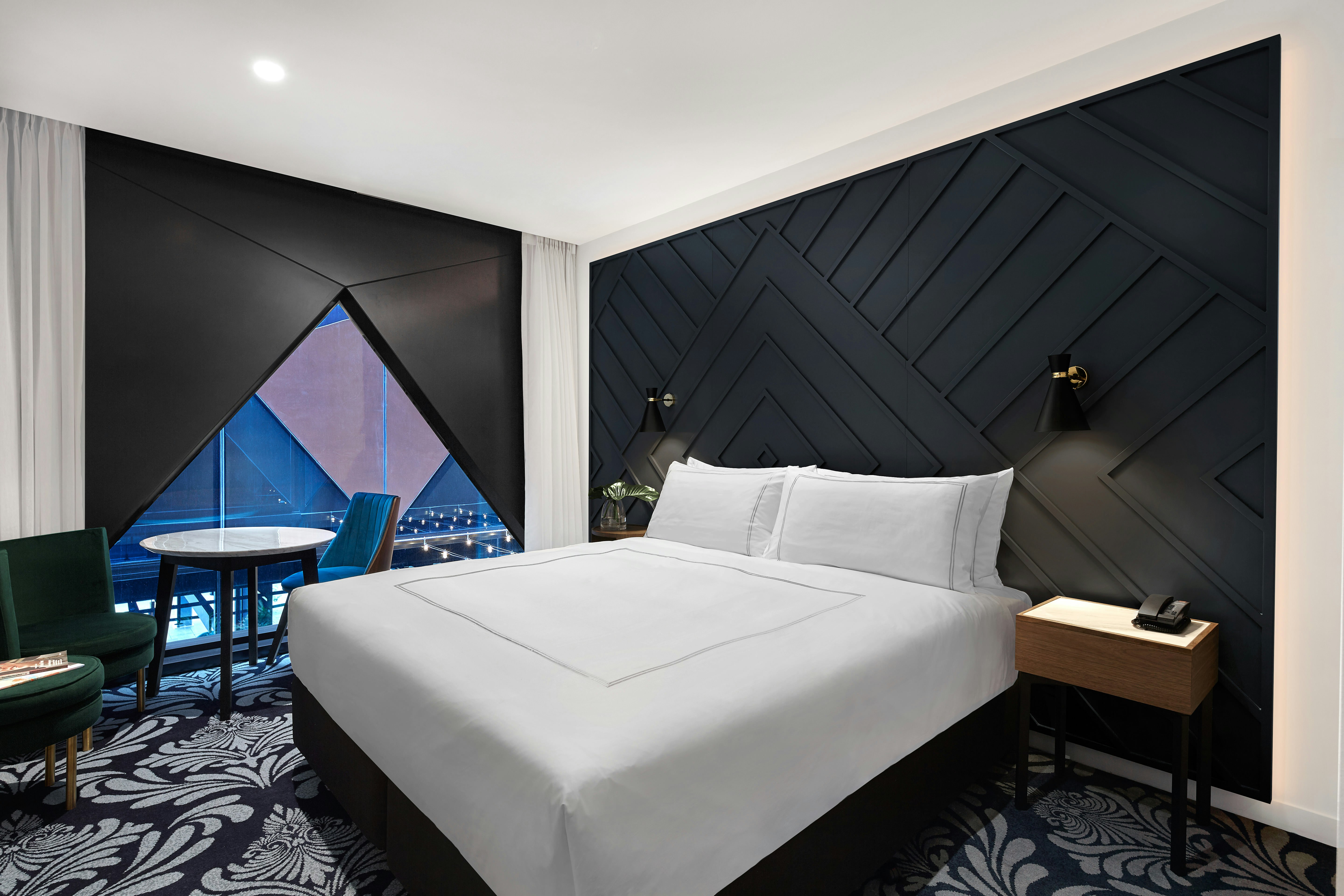 ACACIA, KING BED