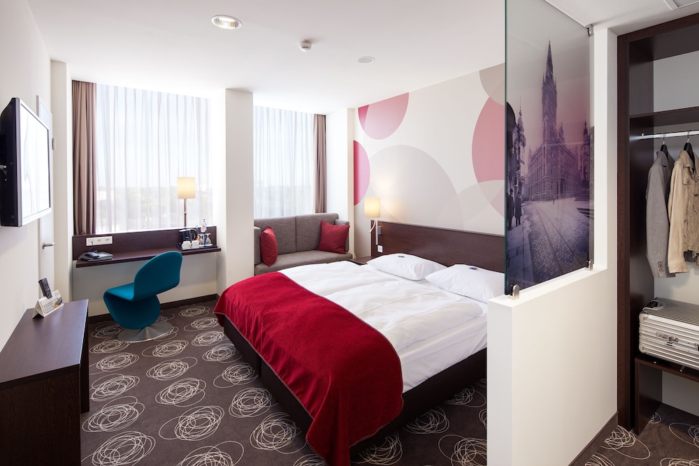 BUSINESS, COMFORT, DOUBLE BED