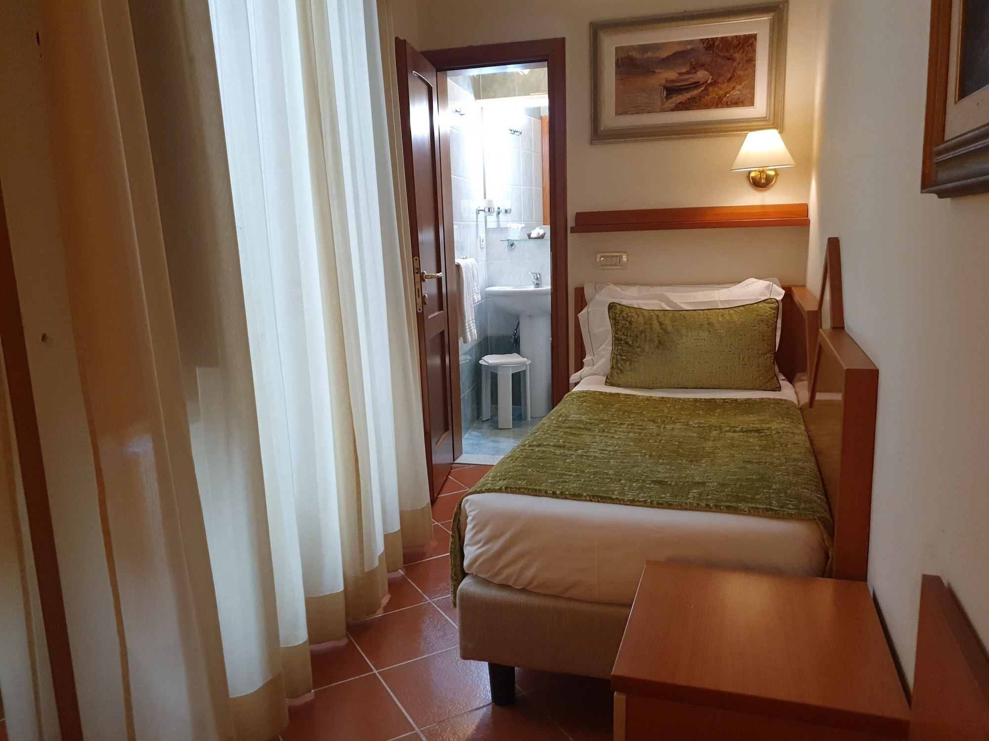 CLASSIC, SINGLE, SINGLE BED