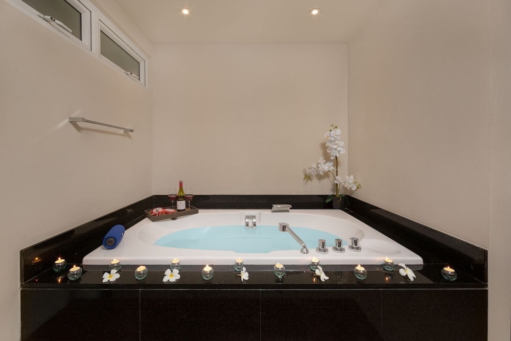 Selina Serenity Rawai Phuket 37/50