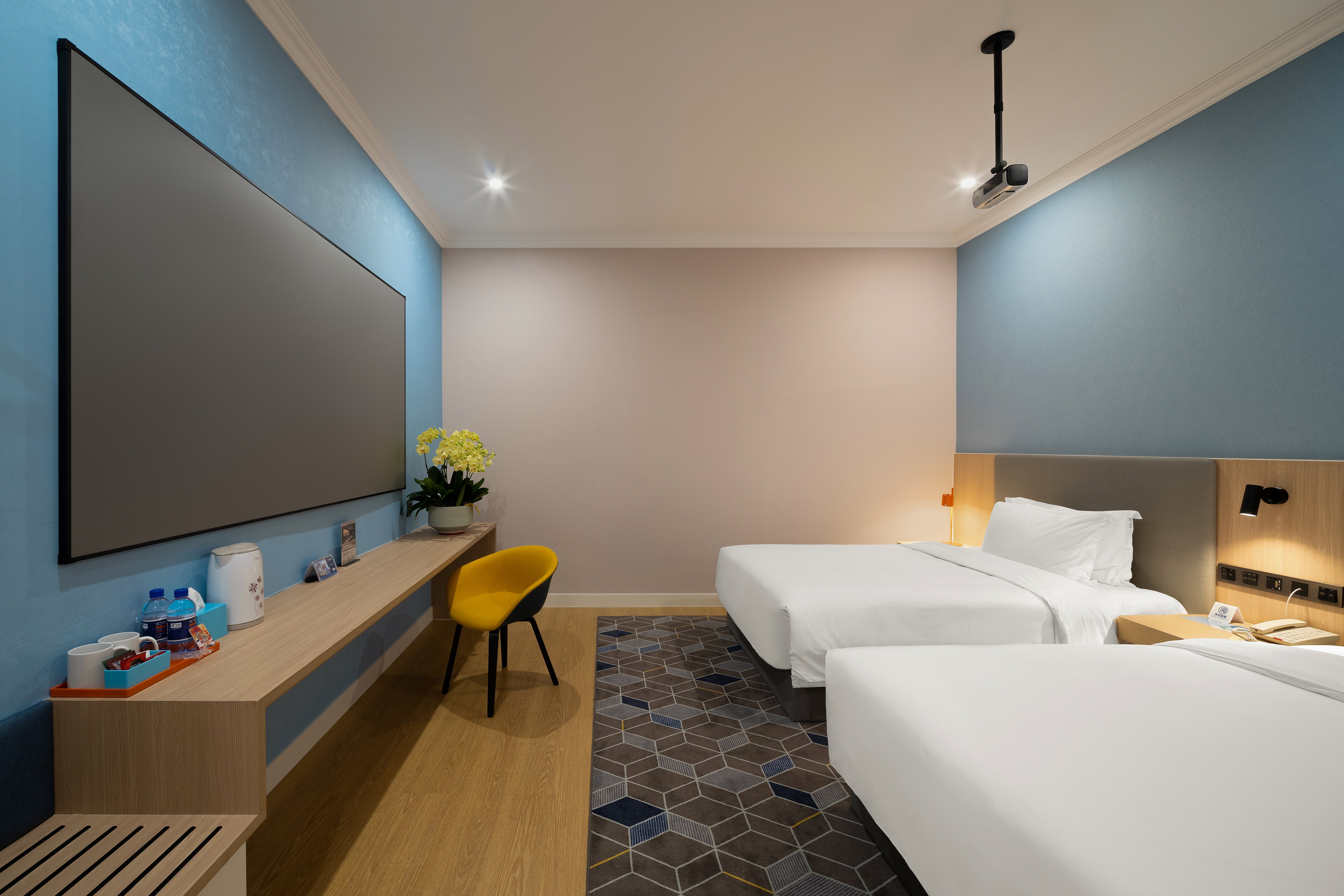 Holiday Inn Express Chengdu Tianfu Square an IHG Hotel 10/25