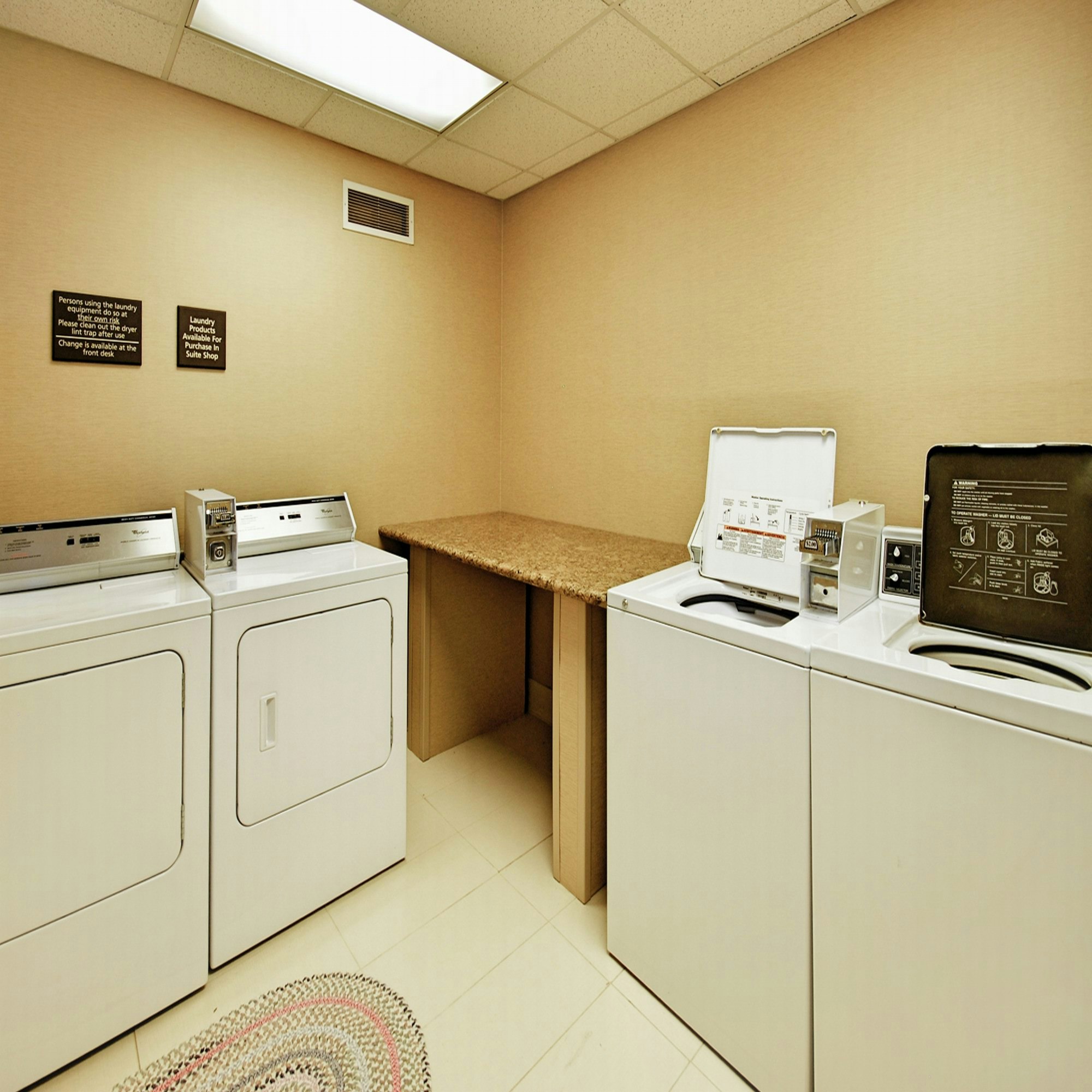 Hampton Inn Clinton, NJ 50/56