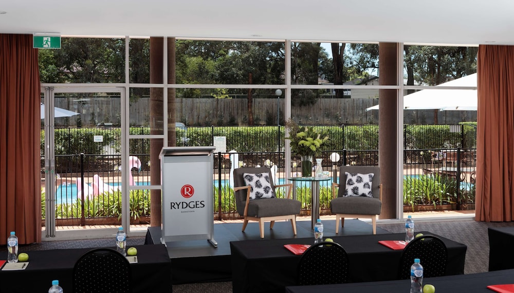 Rydges Bankstown 26/46