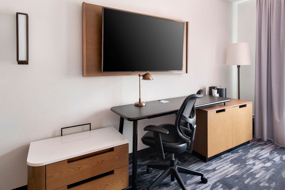 Fairfield Inn by Marriott New York LaGuardia Airport/Flushing 28/37