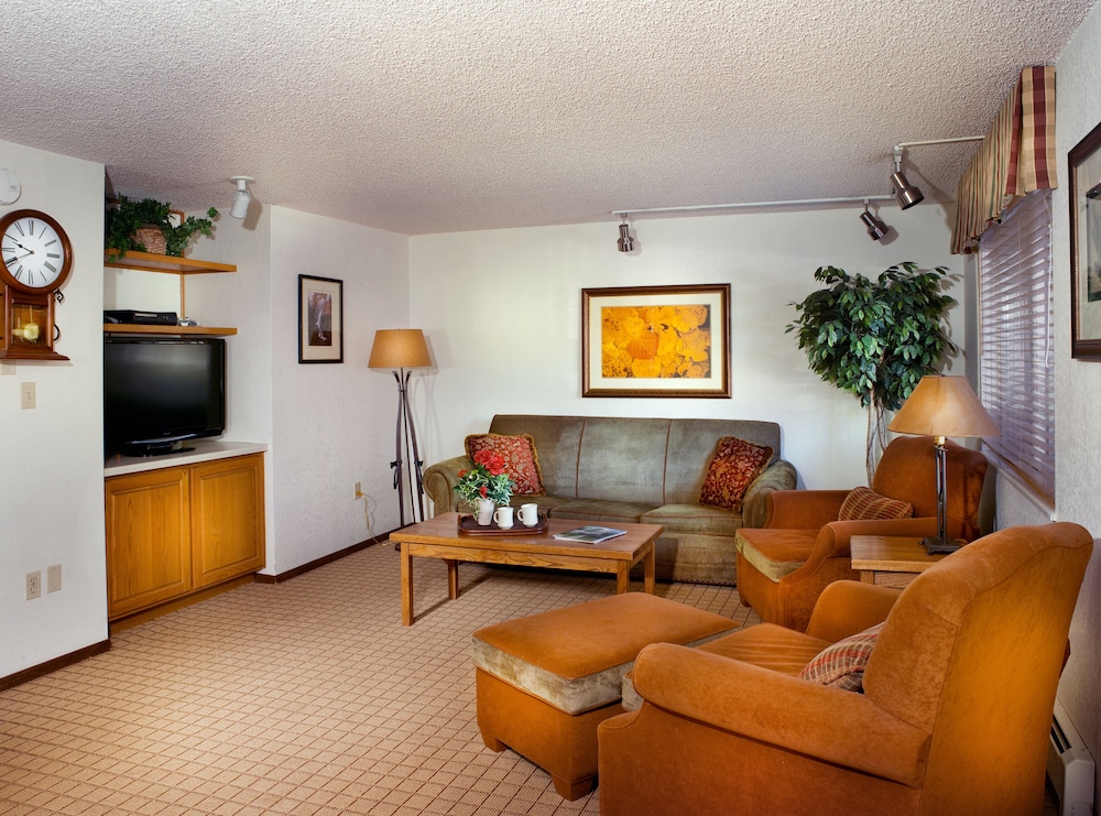 Eagle Point Resort 31/50