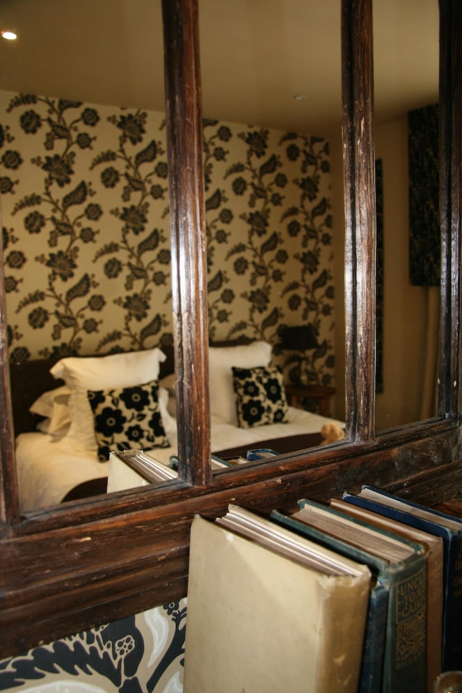 Augill Castle Hotel 24/47