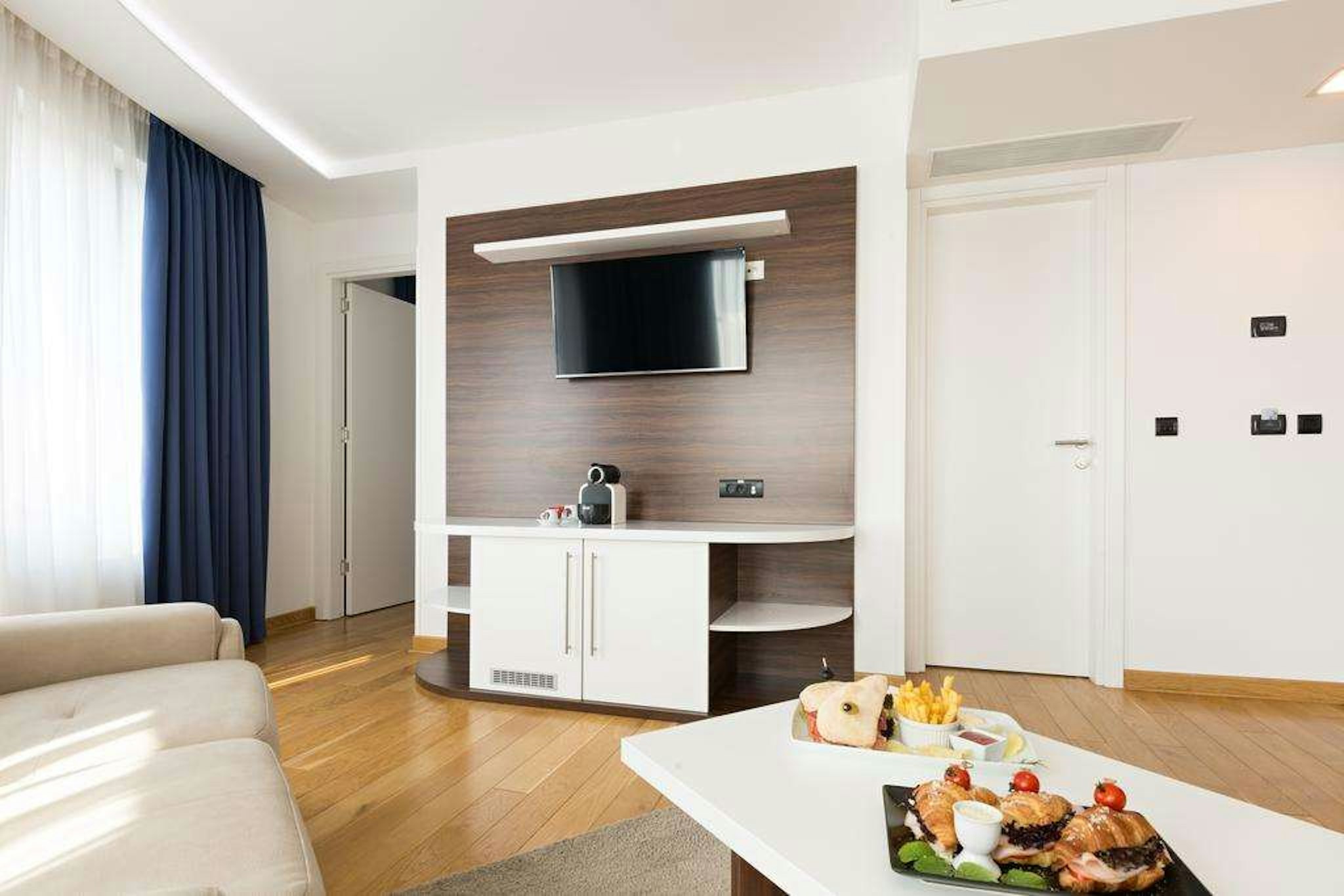 Abba Hotel 44/71