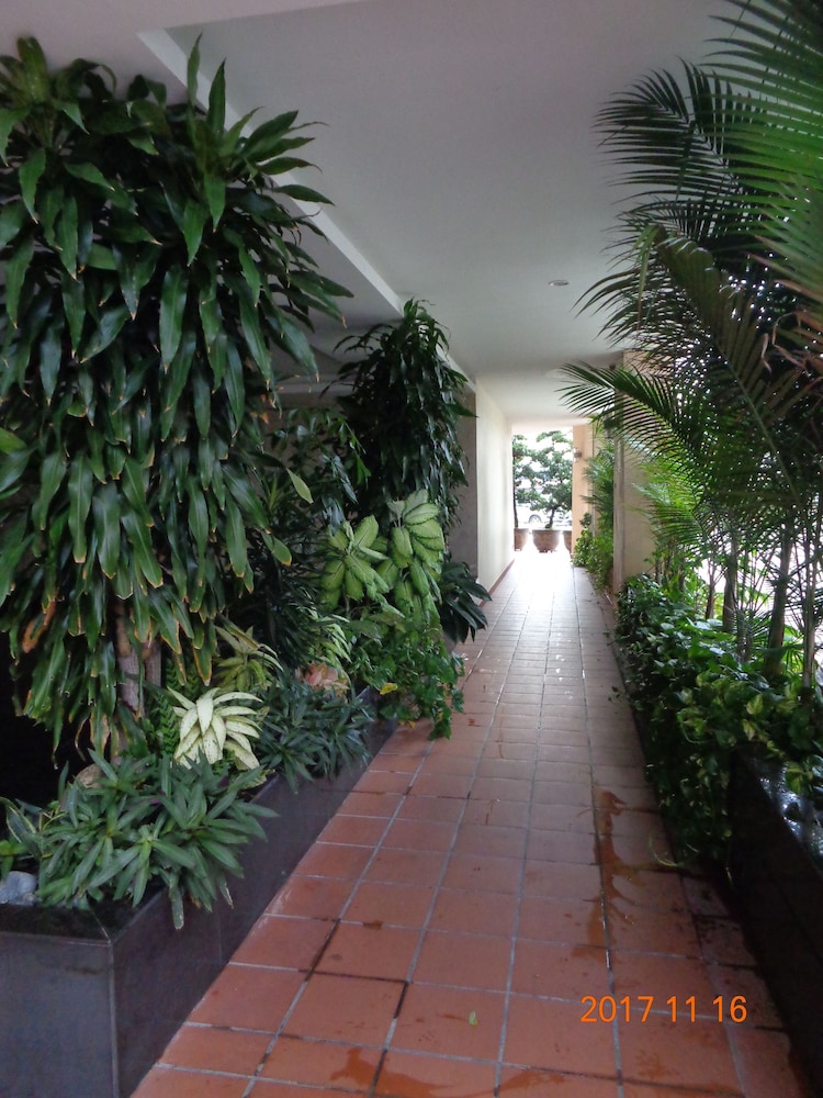 La Boss Hotel 54/56