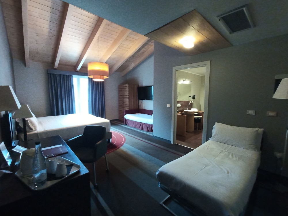 Admiral Park Hotel 36/52