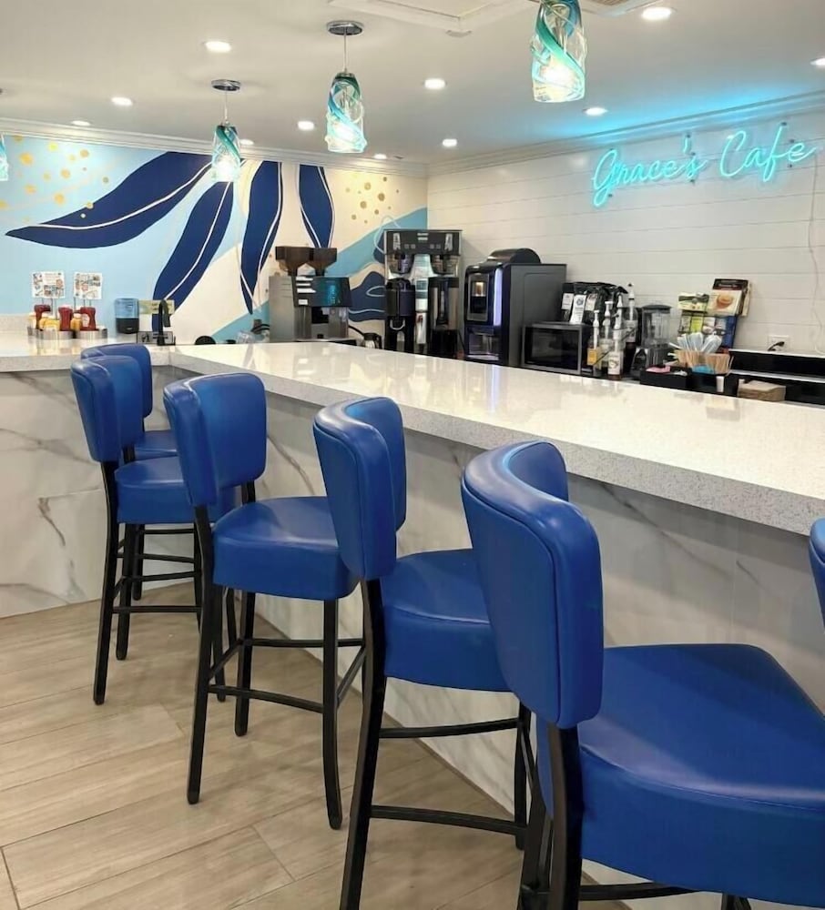 The Bay Inn at Lani Kai 28/48