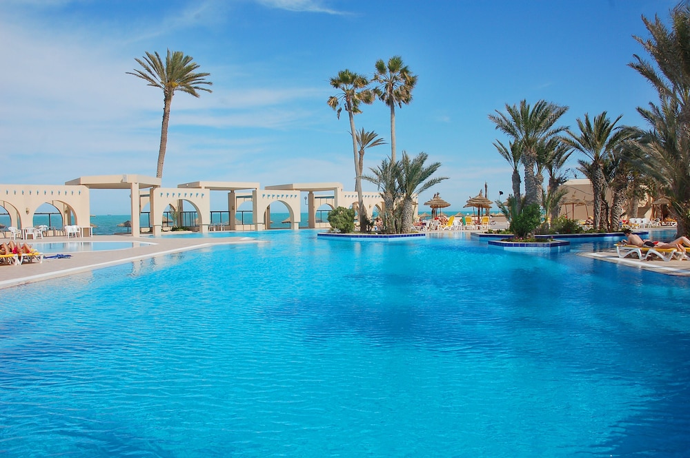 ZITA BEACH RESORT 49/50