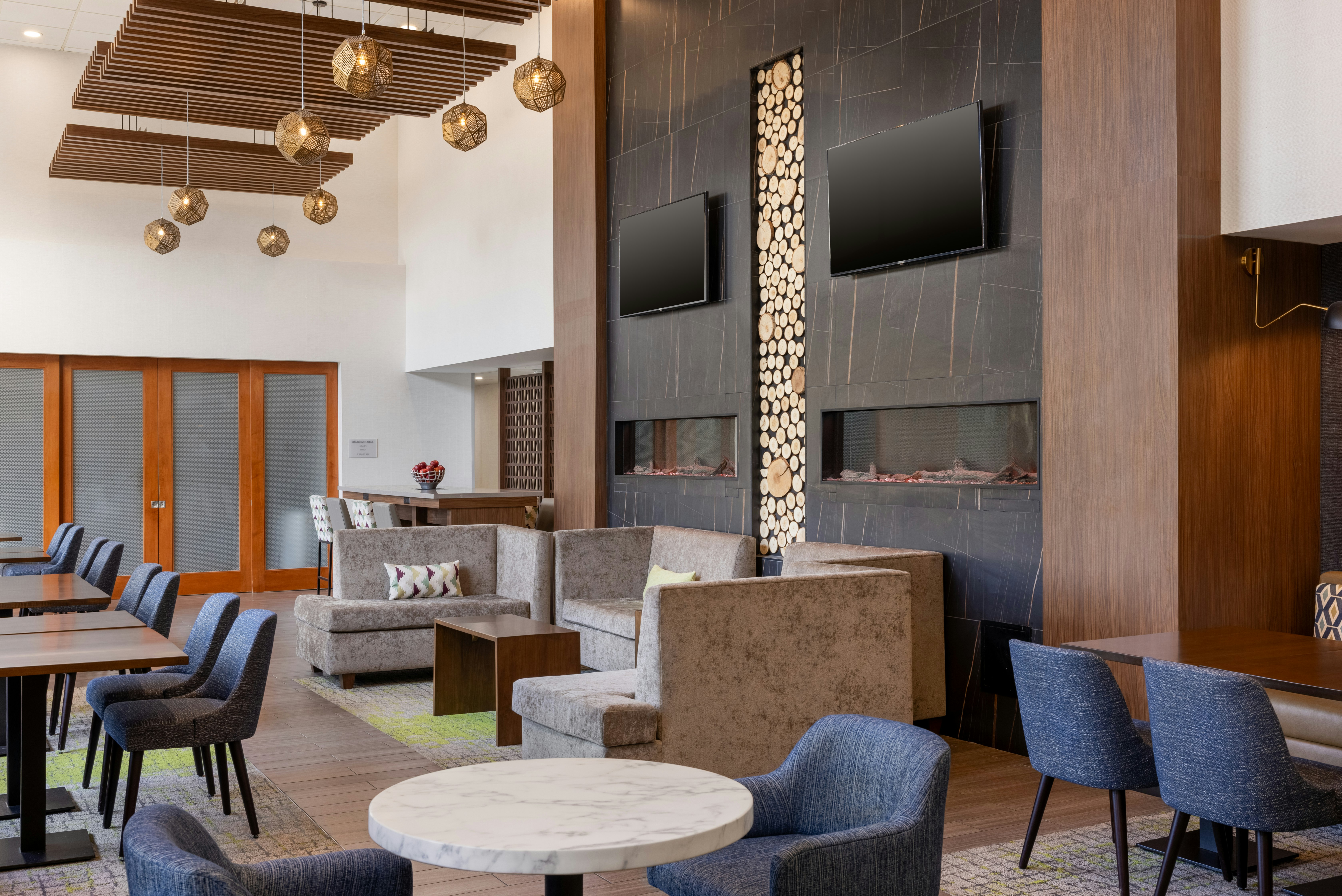 Hampton Inn And Suites By Hilton Windsor 31/44