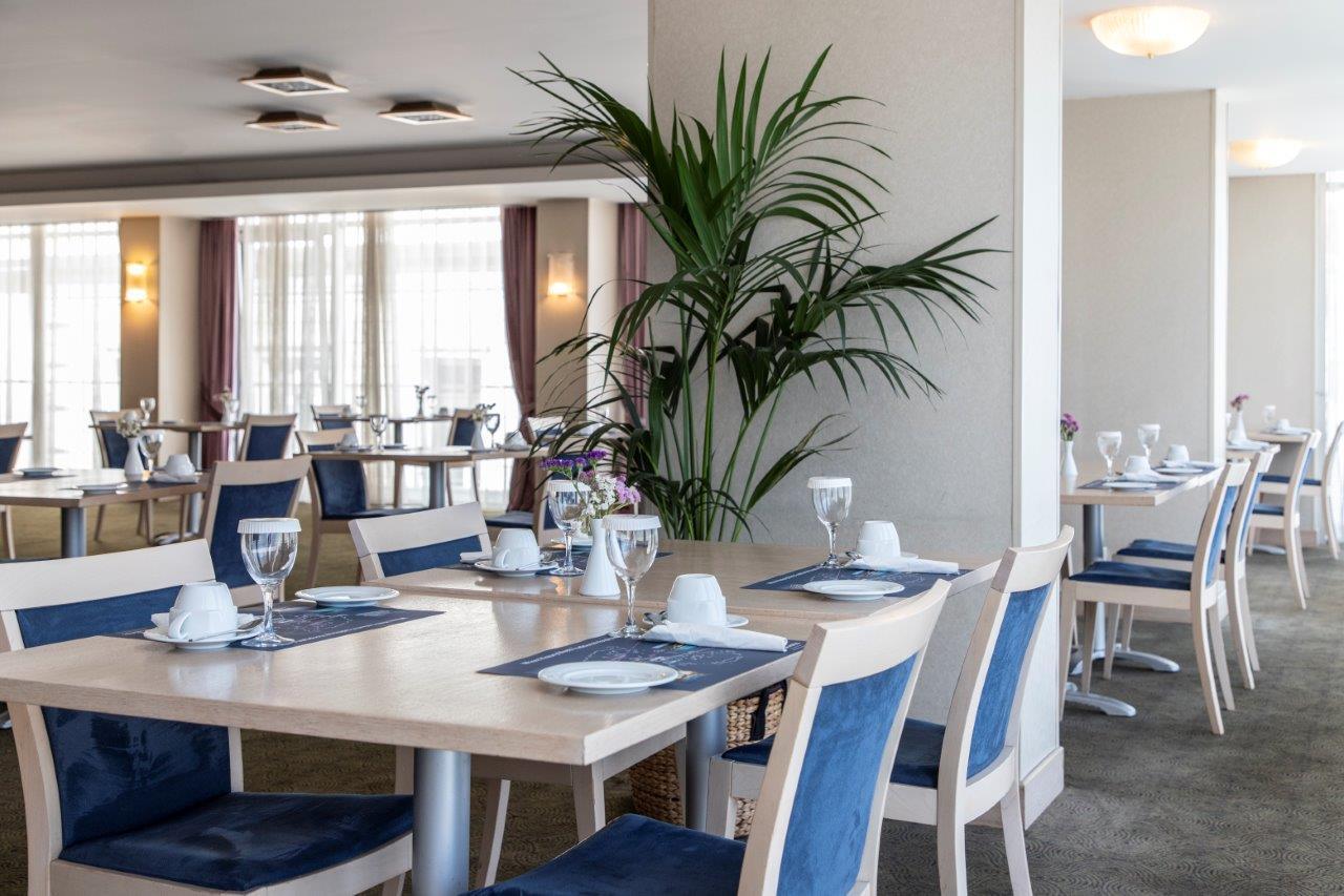 Restaurant-cafeteria