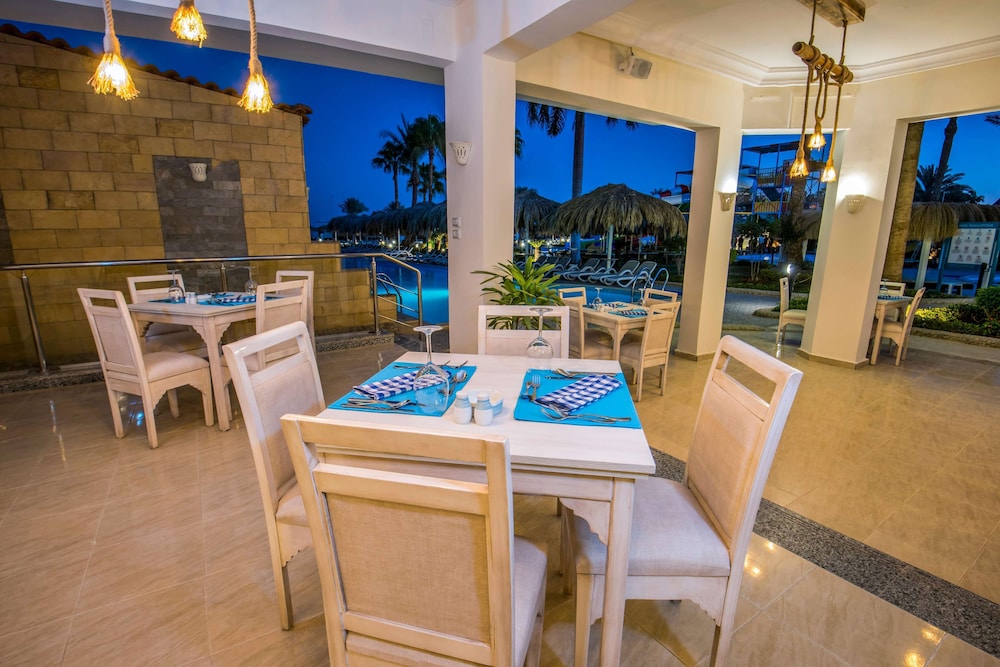 SUNRISE Aqua Joy Resort 44/64