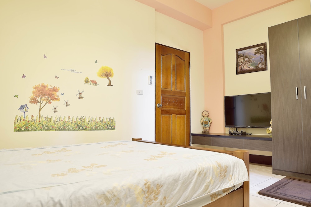 Feng's B&amp;B 6/30