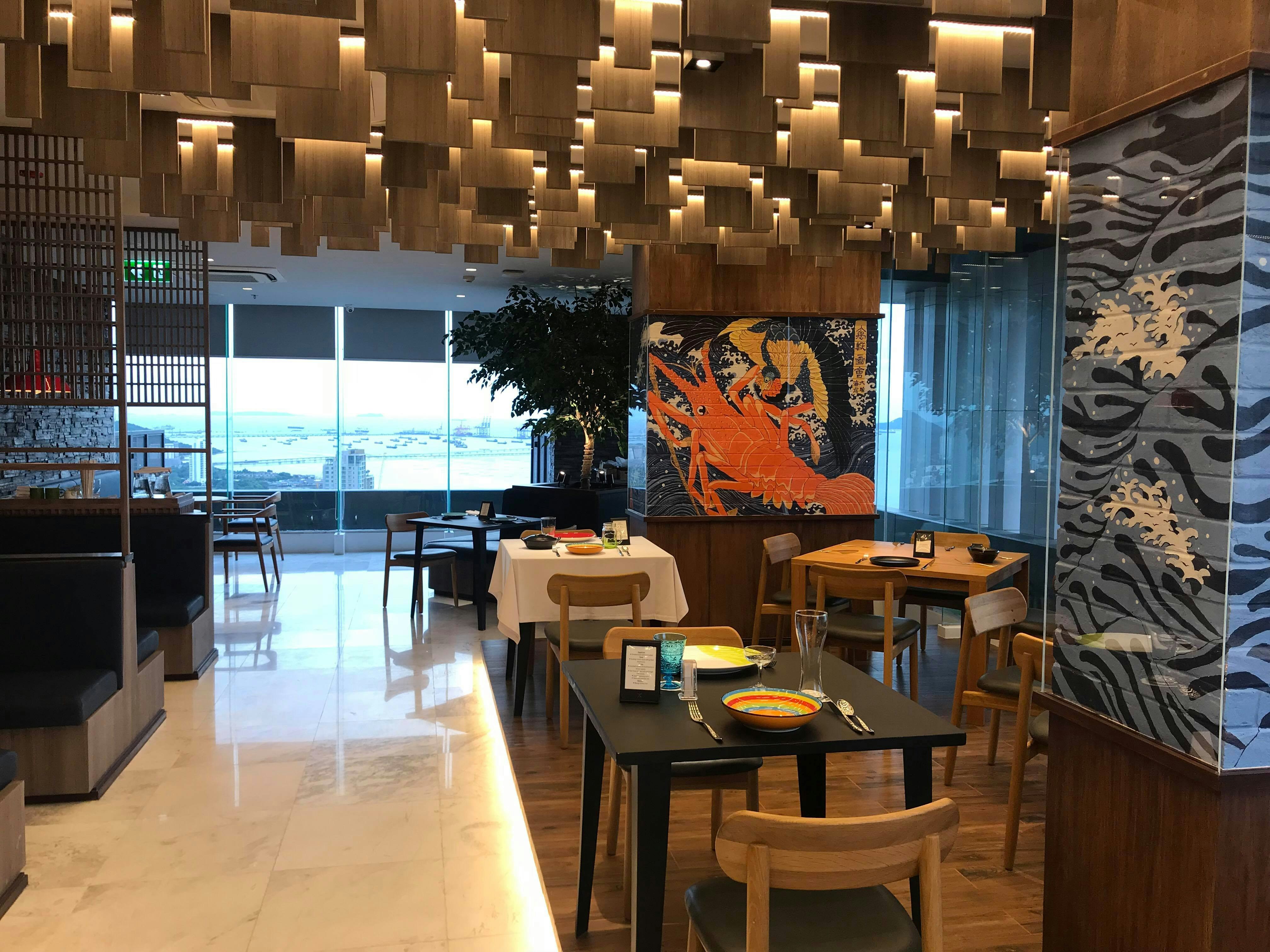 Oakwood Hotel Residence Sri Racha 50/83