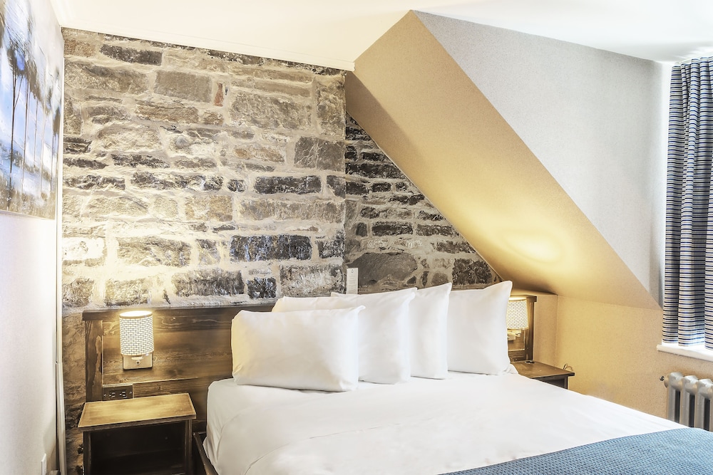 Hotel Louisbourg 28/49