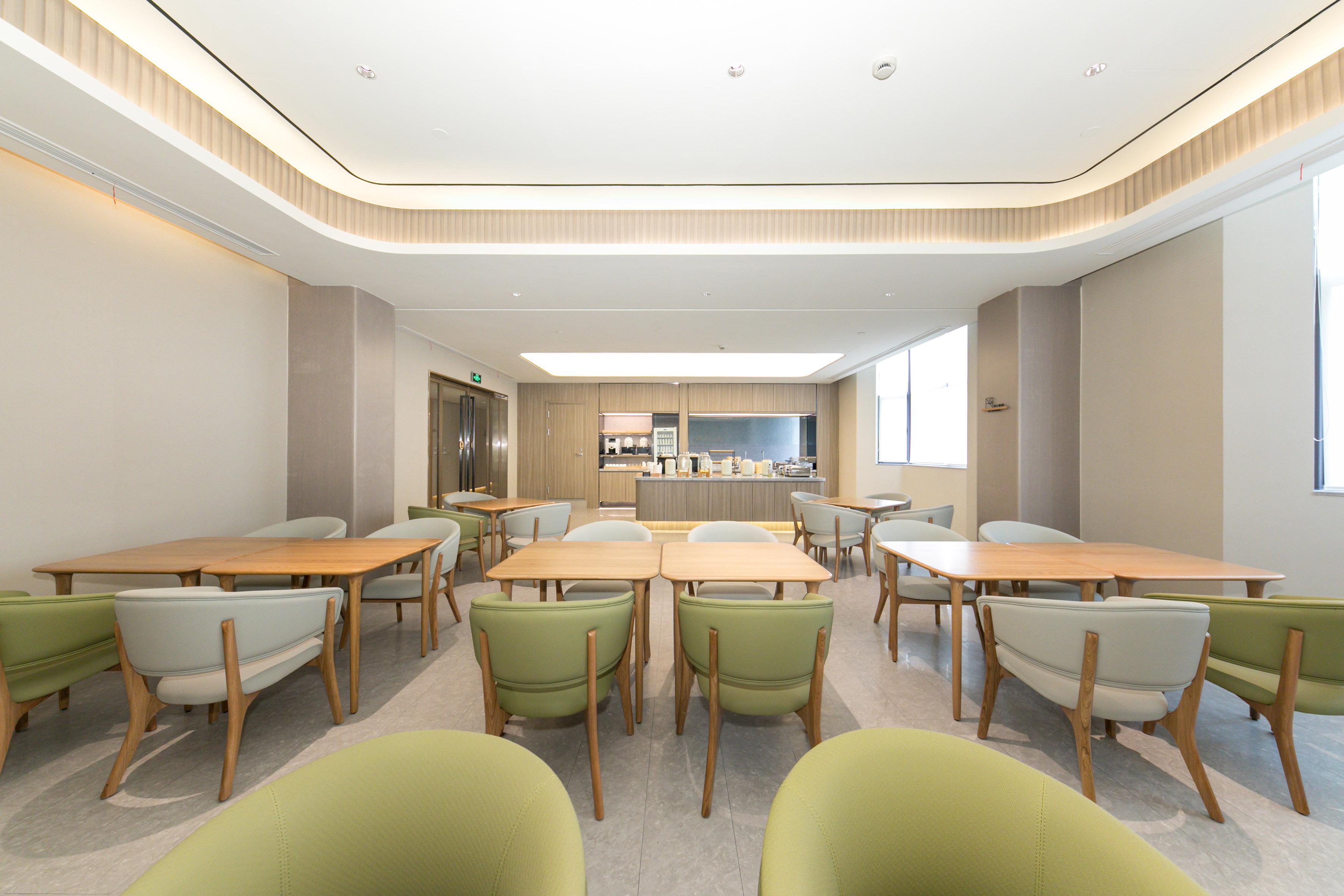 Ji Hotel (Shanghai Hongqiao Maotai Road) 23/28