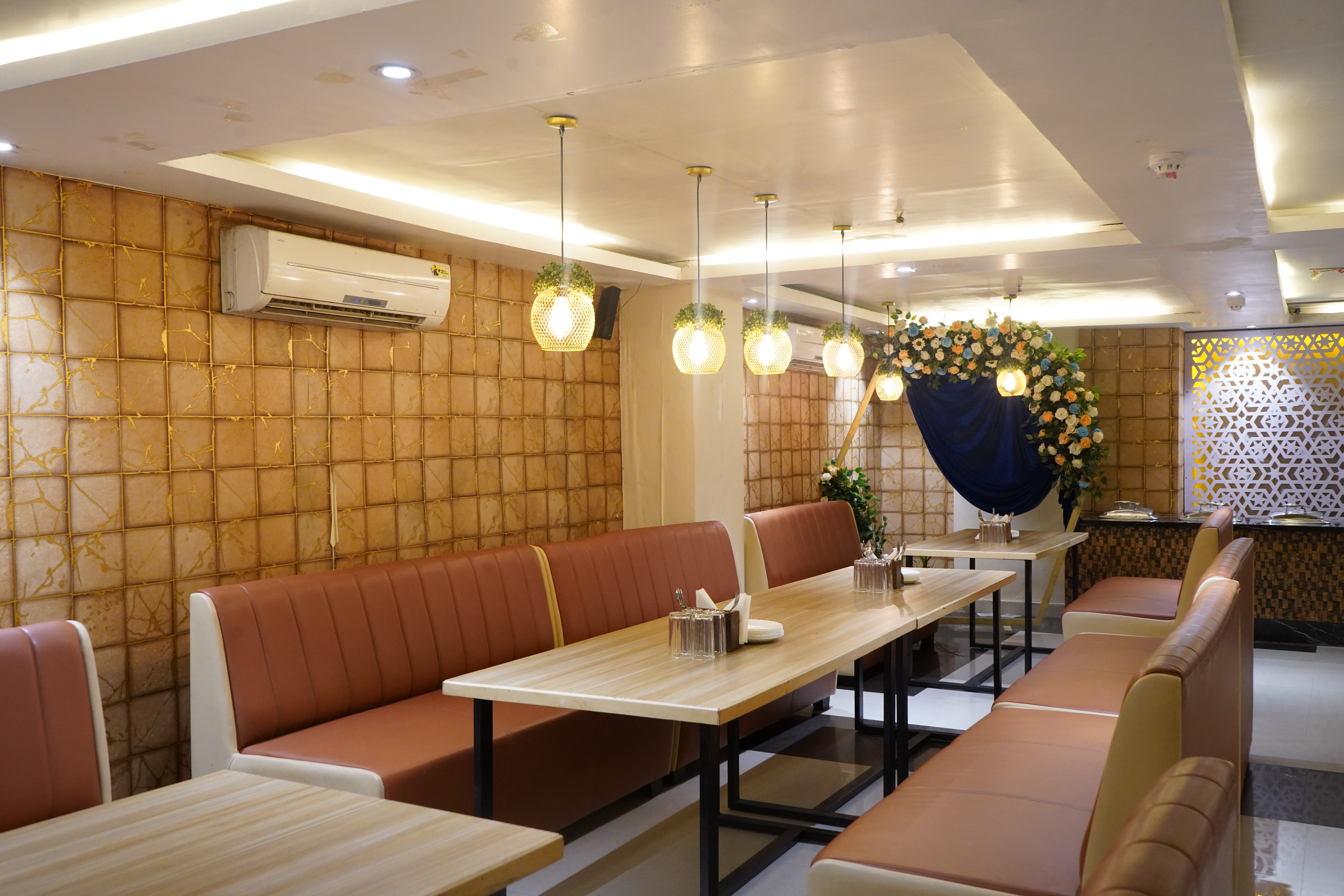 Hotel Mandakini Royale 34/41