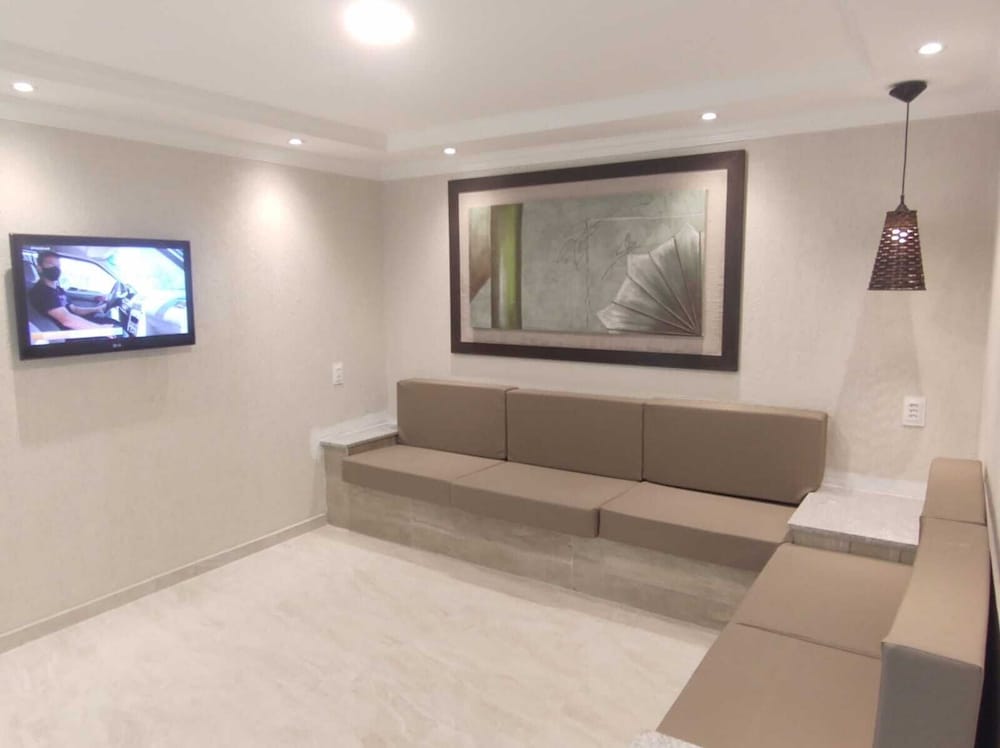 hotel uzi praia
