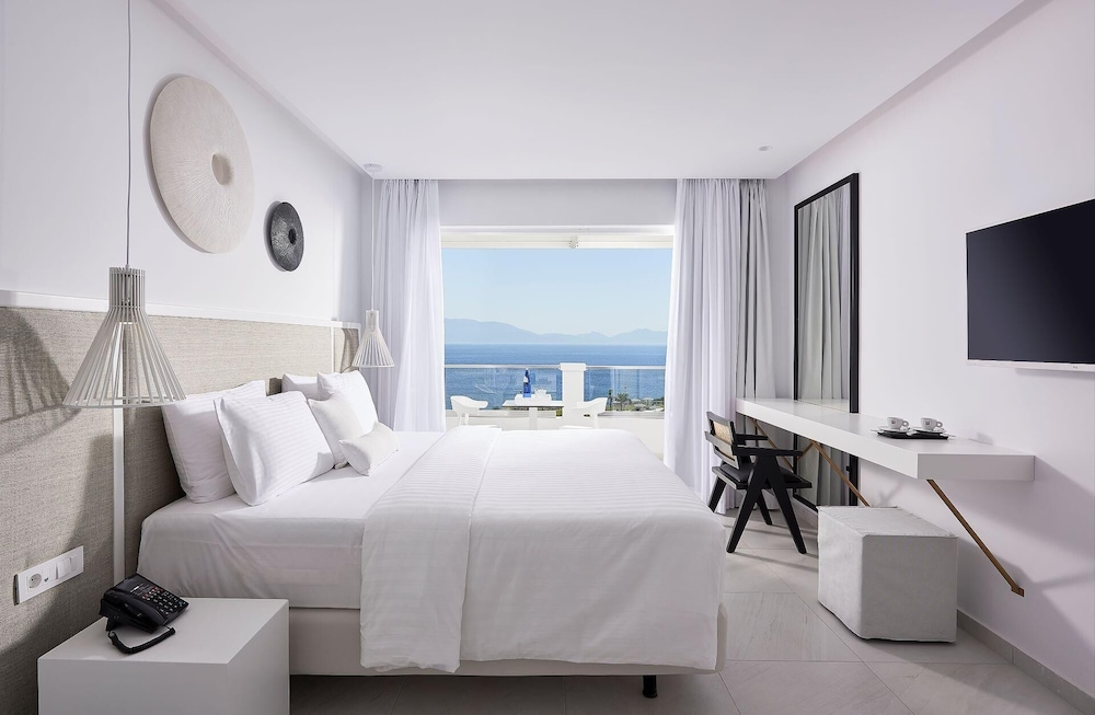 PREMIUM, JUNIOR SUITE, SEA VIEW